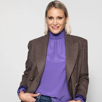 Vera Grossmann, Chief Operations Officer